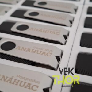 usb personalizado con grabado laser